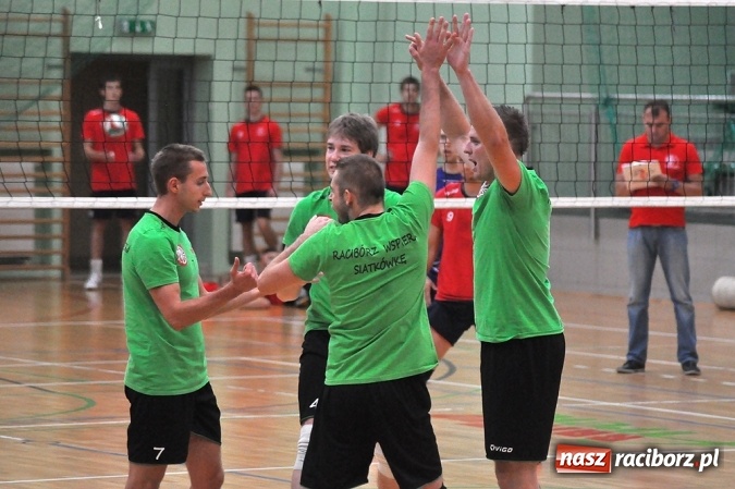 Zdjęcie w galerii na portalu naszraciborz.pl: Siatkarze AZS-u Rafako przygotowują się do nowego sezonu wiadomości z regionu