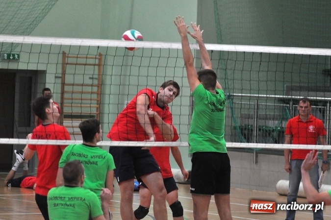 Zdjęcie w galerii na portalu naszraciborz.pl: Siatkarze AZS-u Rafako przygotowują się do nowego sezonu wiadomości z regionu
