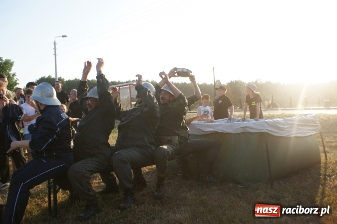 Zdjęcie w galerii na portalu naszraciborz.pl: Zawody strażackie na wesoło w Szymocicach  wiadomości z regionu