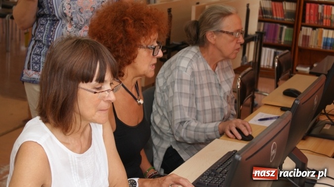 Zdjęcie w galerii na portalu naszraciborz.pl: Kurs komputerowy Internet 55+ w raciborskiej bibliotece wiadomości z regionu