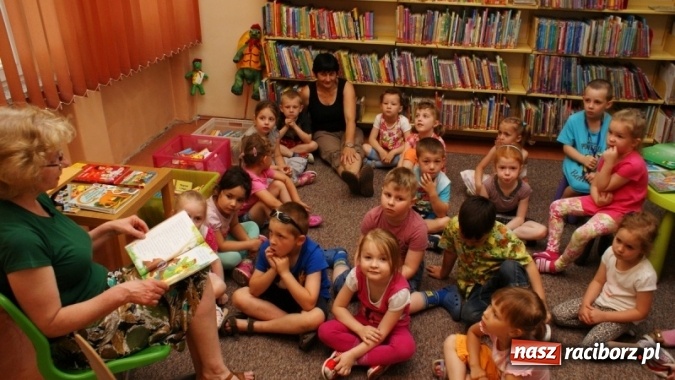Zdjęcie w galerii na portalu naszraciborz.pl: Nauczycielu, odwiedź z klasą bibliotekę!  wiadomości z regionu