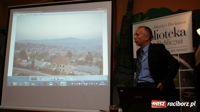 Zdjęcie w galerii na portalu naszraciborz.pl: Sen o Gorylach we mgle wiadomości z regionu