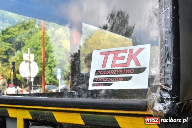 Zdjęcie w galerii na portalu naszraciborz.pl: Przejażdżki drezynami i problem likwidacji linii, czyli piknik drezynowy w Oborze wiadomości z regionu