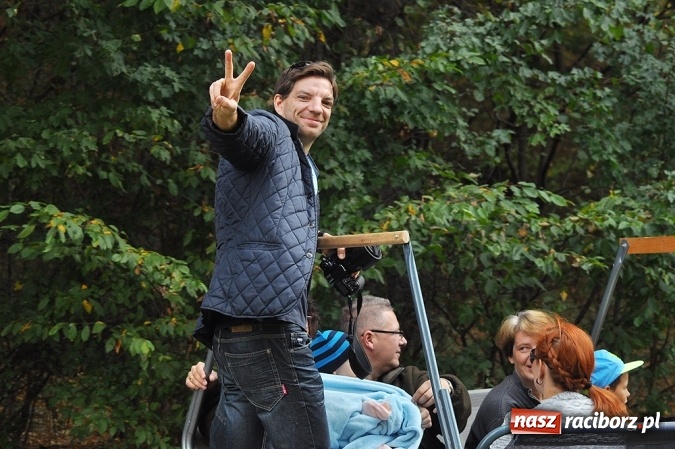 Zdjęcie w galerii na portalu naszraciborz.pl: Przejażdżki drezynami i problem likwidacji linii, czyli piknik drezynowy w Oborze wiadomości z regionu