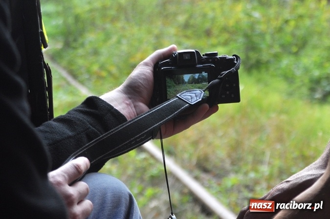 Zdjęcie w galerii na portalu naszraciborz.pl: Przejażdżki drezynami i problem likwidacji linii, czyli piknik drezynowy w Oborze wiadomości z regionu