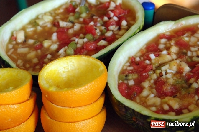 Zdjęcie w galerii na portalu naszraciborz.pl: W ZSOMS wiedzą, że śniadanie daje moc i energię wiadomości z regionu