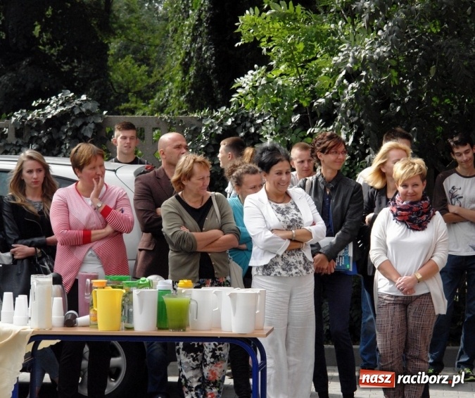 Zdjęcie w galerii na portalu naszraciborz.pl: W ZSOMS wiedzą, że śniadanie daje moc i energię wiadomości z regionu