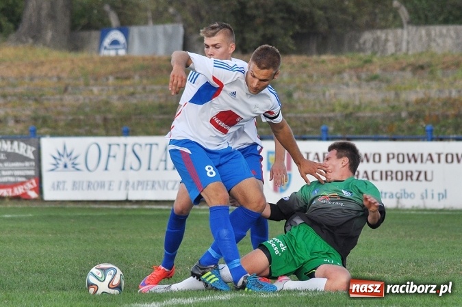Zdjęcie w galerii na portalu naszraciborz.pl: Dobra passa Unii Racibórz. Trzeci mecz z rzędu bez straty gola wiadomości z regionu