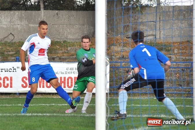Zdjęcie w galerii na portalu naszraciborz.pl: Dobra passa Unii Racibórz. Trzeci mecz z rzędu bez straty gola wiadomości z regionu
