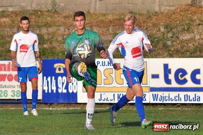 Zdjęcie w galerii na portalu naszraciborz.pl: Dobra passa Unii Racibórz. Trzeci mecz z rzędu bez straty gola wiadomości z regionu