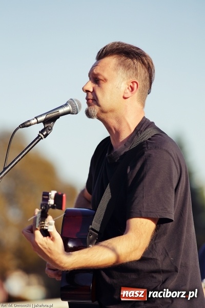 Zdjęcie w galerii na portalu naszraciborz.pl: Piosenka szantowa zabrzmiała na przystani&nbsp; wiadomości z regionu