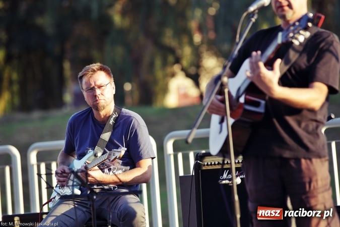 Zdjęcie w galerii na portalu naszraciborz.pl: Piosenka szantowa zabrzmiała na przystani&nbsp; wiadomości z regionu