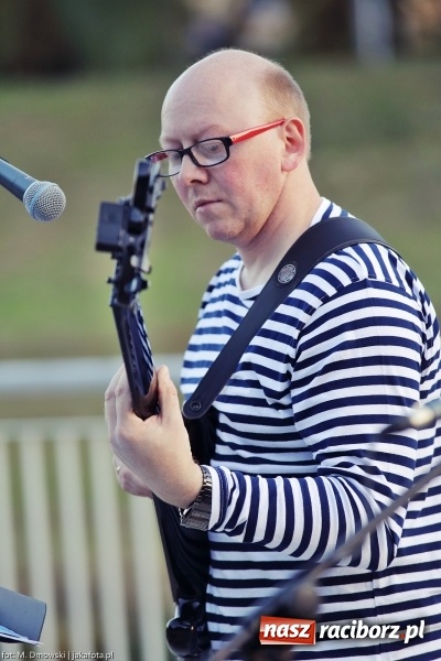 Zdjęcie w galerii na portalu naszraciborz.pl: Piosenka szantowa zabrzmiała na przystani&nbsp; wiadomości z regionu