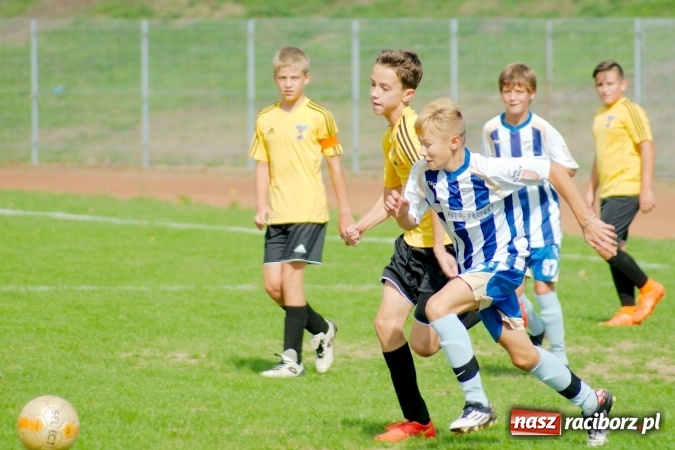 Zdjęcie w galerii na portalu naszraciborz.pl: II liga trampkarzy: Młodzi Unici bezlitośni dla Piasta Cieszyn wiadomości z regionu