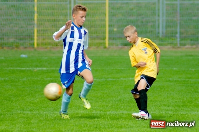 Zdjęcie w galerii na portalu naszraciborz.pl: II liga trampkarzy: Młodzi Unici bezlitośni dla Piasta Cieszyn wiadomości z regionu