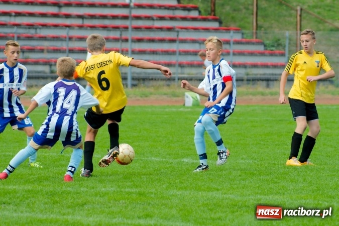 Zdjęcie w galerii na portalu naszraciborz.pl: II liga trampkarzy: Młodzi Unici bezlitośni dla Piasta Cieszyn wiadomości z regionu