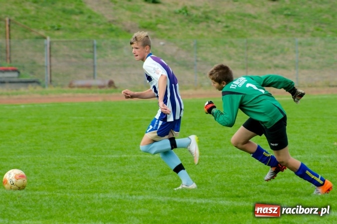 Zdjęcie w galerii na portalu naszraciborz.pl: II liga trampkarzy: Młodzi Unici bezlitośni dla Piasta Cieszyn wiadomości z regionu