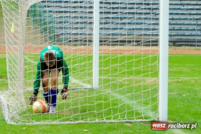 Zdjęcie w galerii na portalu naszraciborz.pl: II liga trampkarzy: Młodzi Unici bezlitośni dla Piasta Cieszyn wiadomości z regionu