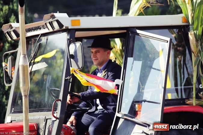 Zdjęcie w galerii na portalu naszraciborz.pl: Dożynki 2015 - parafia Łubowice świętuje w Brzeźnicy wiadomości z regionu