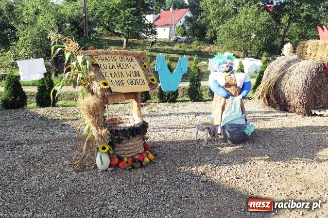 Zdjęcie w galerii na portalu naszraciborz.pl: Dożynki 2015 - parafia Łubowice świętuje w Brzeźnicy wiadomości z regionu