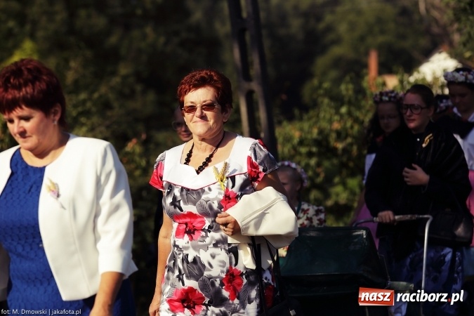 Zdjęcie w galerii na portalu naszraciborz.pl: Dożynki 2015 - parafia Łubowice świętuje w Brzeźnicy wiadomości z regionu