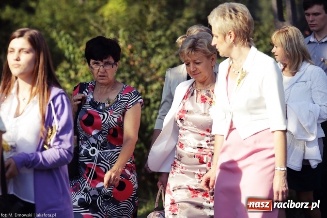 Zdjęcie w galerii na portalu naszraciborz.pl: Dożynki 2015 - parafia Łubowice świętuje w Brzeźnicy wiadomości z regionu