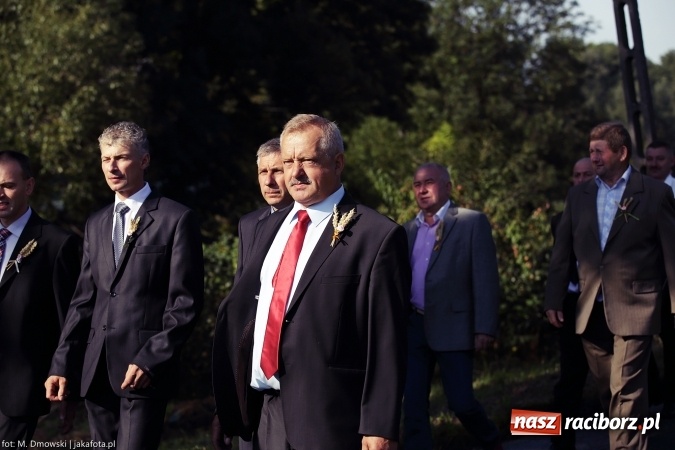 Zdjęcie w galerii na portalu naszraciborz.pl: Dożynki 2015 - parafia Łubowice świętuje w Brzeźnicy wiadomości z regionu