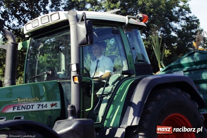 Zdjęcie w galerii na portalu naszraciborz.pl: Dożynki 2015 - parafia Łubowice świętuje w Brzeźnicy wiadomości z regionu