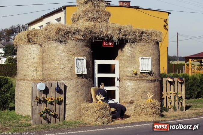 Zdjęcie w galerii na portalu naszraciborz.pl: Dożynki 2015 - parafia Łubowice świętuje w Brzeźnicy wiadomości z regionu