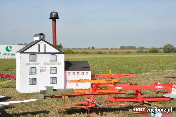 Zdjęcie w galerii na portalu naszraciborz.pl: Raciborskie Air-Show nad Ulgą wiadomości z regionu
