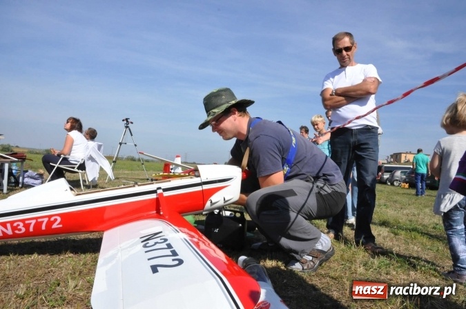 Zdjęcie w galerii na portalu naszraciborz.pl: Raciborskie Air-Show nad Ulgą wiadomości z regionu