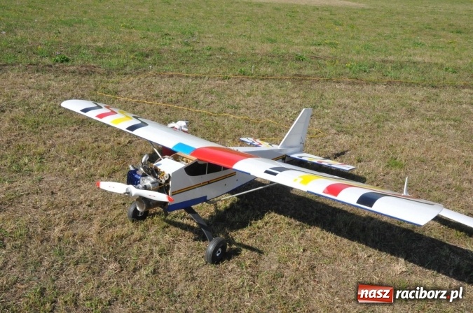 Zdjęcie w galerii na portalu naszraciborz.pl: Raciborskie Air-Show nad Ulgą wiadomości z regionu