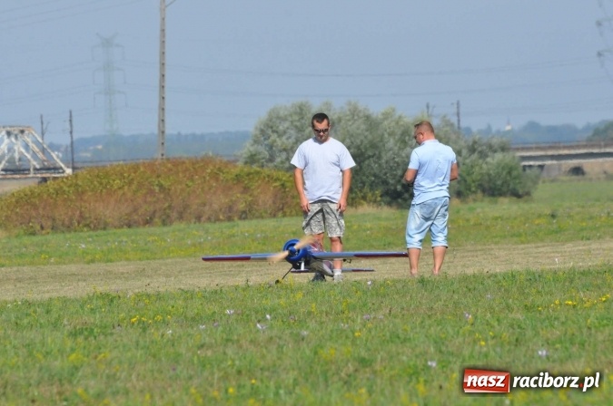 Zdjęcie w galerii na portalu naszraciborz.pl: Raciborskie Air-Show nad Ulgą wiadomości z regionu