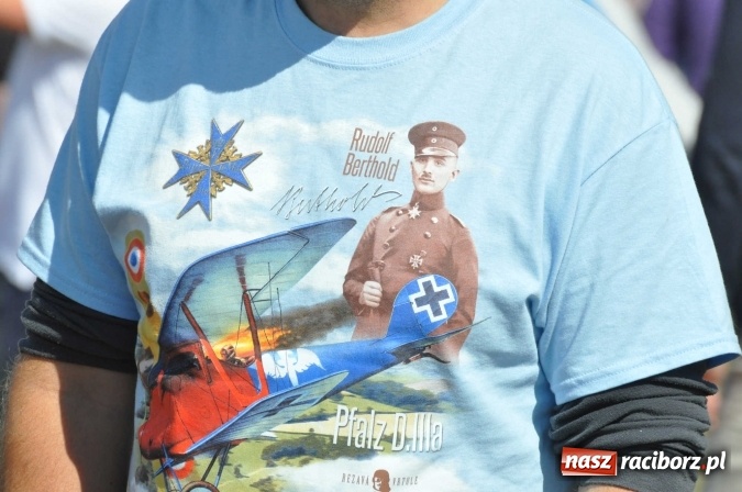 Zdjęcie w galerii na portalu naszraciborz.pl: Raciborskie Air-Show nad Ulgą wiadomości z regionu