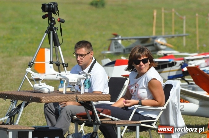 Zdjęcie w galerii na portalu naszraciborz.pl: Raciborskie Air-Show nad Ulgą wiadomości z regionu