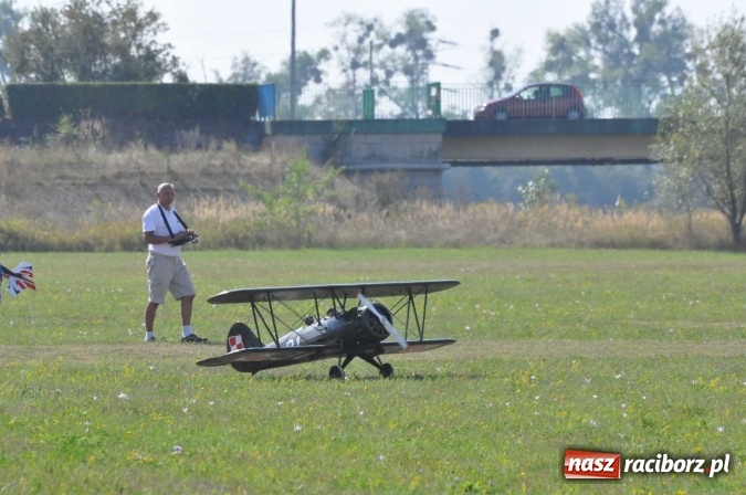 Zdjęcie w galerii na portalu naszraciborz.pl: Raciborskie Air-Show nad Ulgą wiadomości z regionu