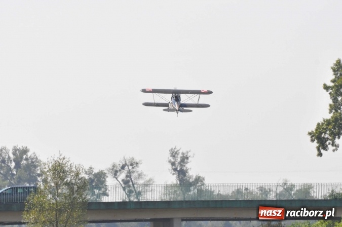 Zdjęcie w galerii na portalu naszraciborz.pl: Raciborskie Air-Show nad Ulgą wiadomości z regionu