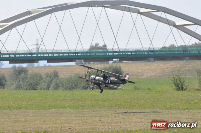 Zdjęcie w galerii na portalu naszraciborz.pl: Raciborskie Air-Show nad Ulgą wiadomości z regionu