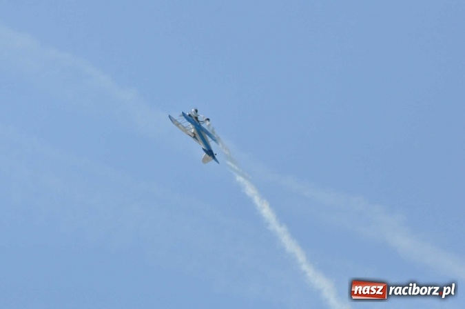 Zdjęcie w galerii na portalu naszraciborz.pl: Raciborskie Air-Show nad Ulgą wiadomości z regionu