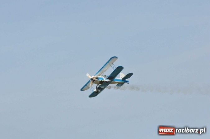 Zdjęcie w galerii na portalu naszraciborz.pl: Raciborskie Air-Show nad Ulgą wiadomości z regionu
