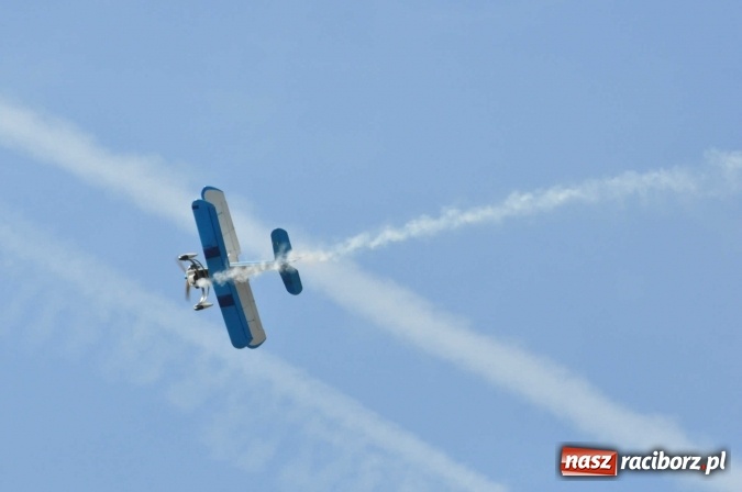 Zdjęcie w galerii na portalu naszraciborz.pl: Raciborskie Air-Show nad Ulgą wiadomości z regionu