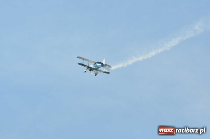 Zdjęcie w galerii na portalu naszraciborz.pl: Raciborskie Air-Show nad Ulgą wiadomości z regionu