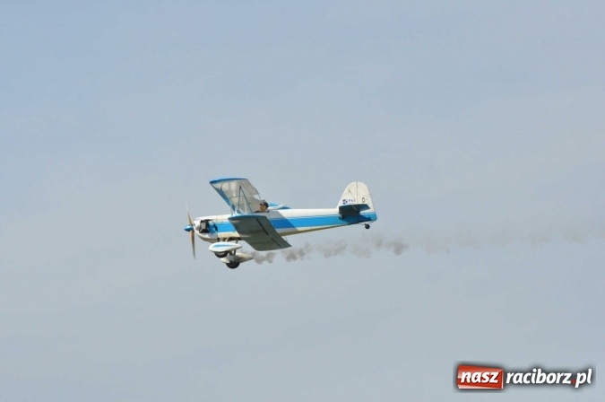 Zdjęcie w galerii na portalu naszraciborz.pl: Raciborskie Air-Show nad Ulgą wiadomości z regionu