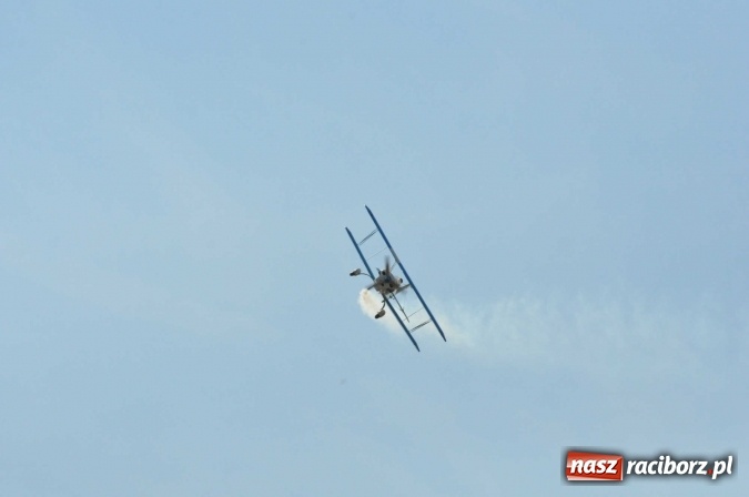 Zdjęcie w galerii na portalu naszraciborz.pl: Raciborskie Air-Show nad Ulgą wiadomości z regionu