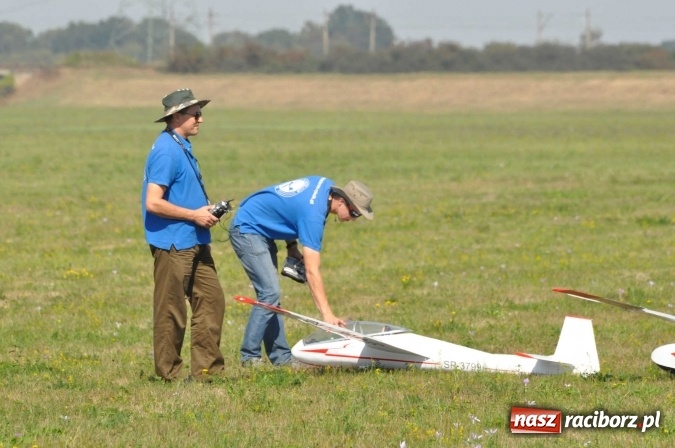 Zdjęcie w galerii na portalu naszraciborz.pl: Raciborskie Air-Show nad Ulgą wiadomości z regionu