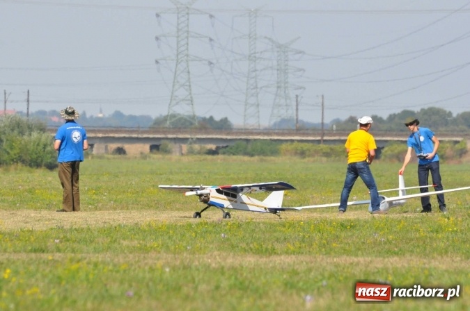 Zdjęcie w galerii na portalu naszraciborz.pl: Raciborskie Air-Show nad Ulgą wiadomości z regionu