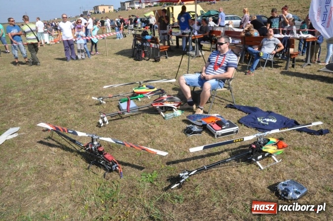 Zdjęcie w galerii na portalu naszraciborz.pl: Raciborskie Air-Show nad Ulgą wiadomości z regionu