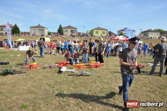 Zdjęcie w galerii na portalu naszraciborz.pl: Raciborskie Air-Show nad Ulgą wiadomości z regionu
