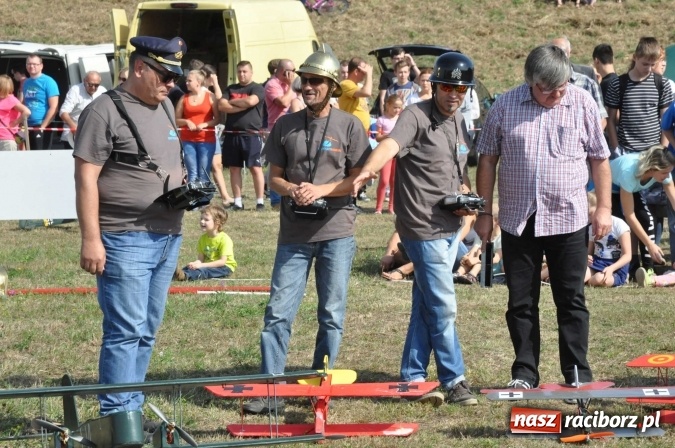 Zdjęcie w galerii na portalu naszraciborz.pl: Raciborskie Air-Show nad Ulgą wiadomości z regionu