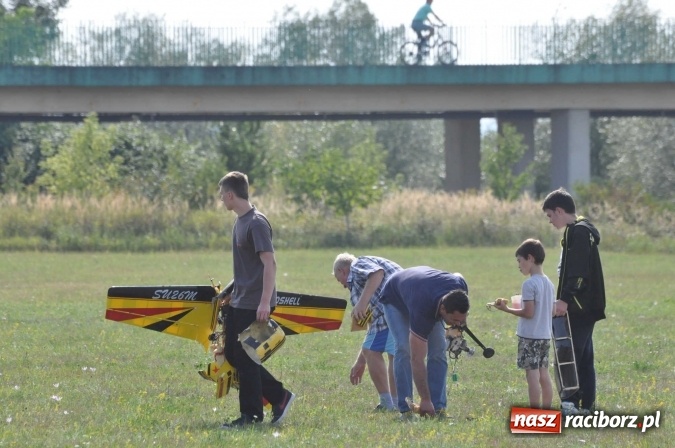 Zdjęcie w galerii na portalu naszraciborz.pl: Raciborskie Air-Show nad Ulgą wiadomości z regionu